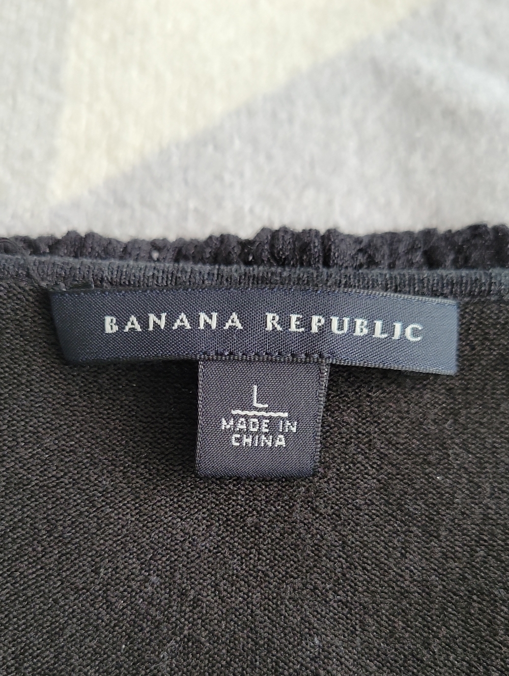 Banana Republic Ruffle Top - Picture 2 of 5